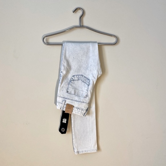 NWT Insight 2/$30 skinny jeans - Picture 2 of 8